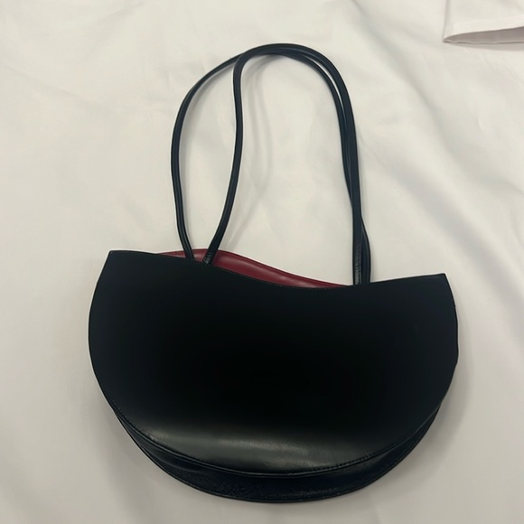Handbags - Vintage Half Moon bag Made in France 🇫🇷